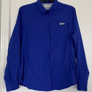 women’s Columbia PFG shirt